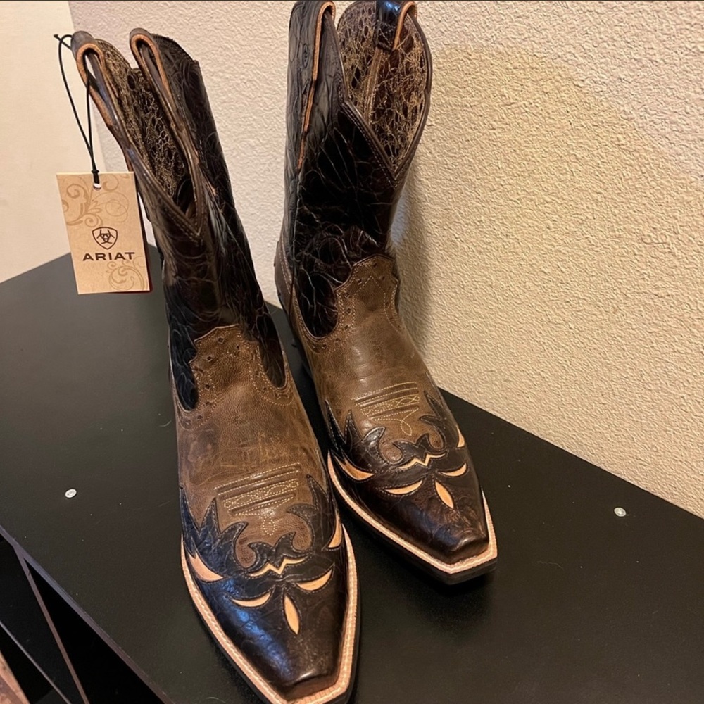 Ariat ats women’s dahlia silly brown/chocolate floral boots size 10M. NEVER WORN